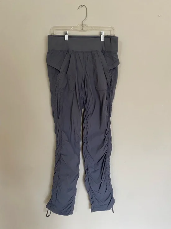 SOLD - Lululemon Quick Step Pants - Picture 3 of 9